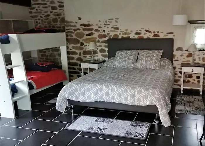 Gites Des Marais Du Lozon - Maison A La Campagne